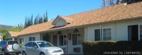 Rose Bowl Motel Los Angeles Eksteriør bilde